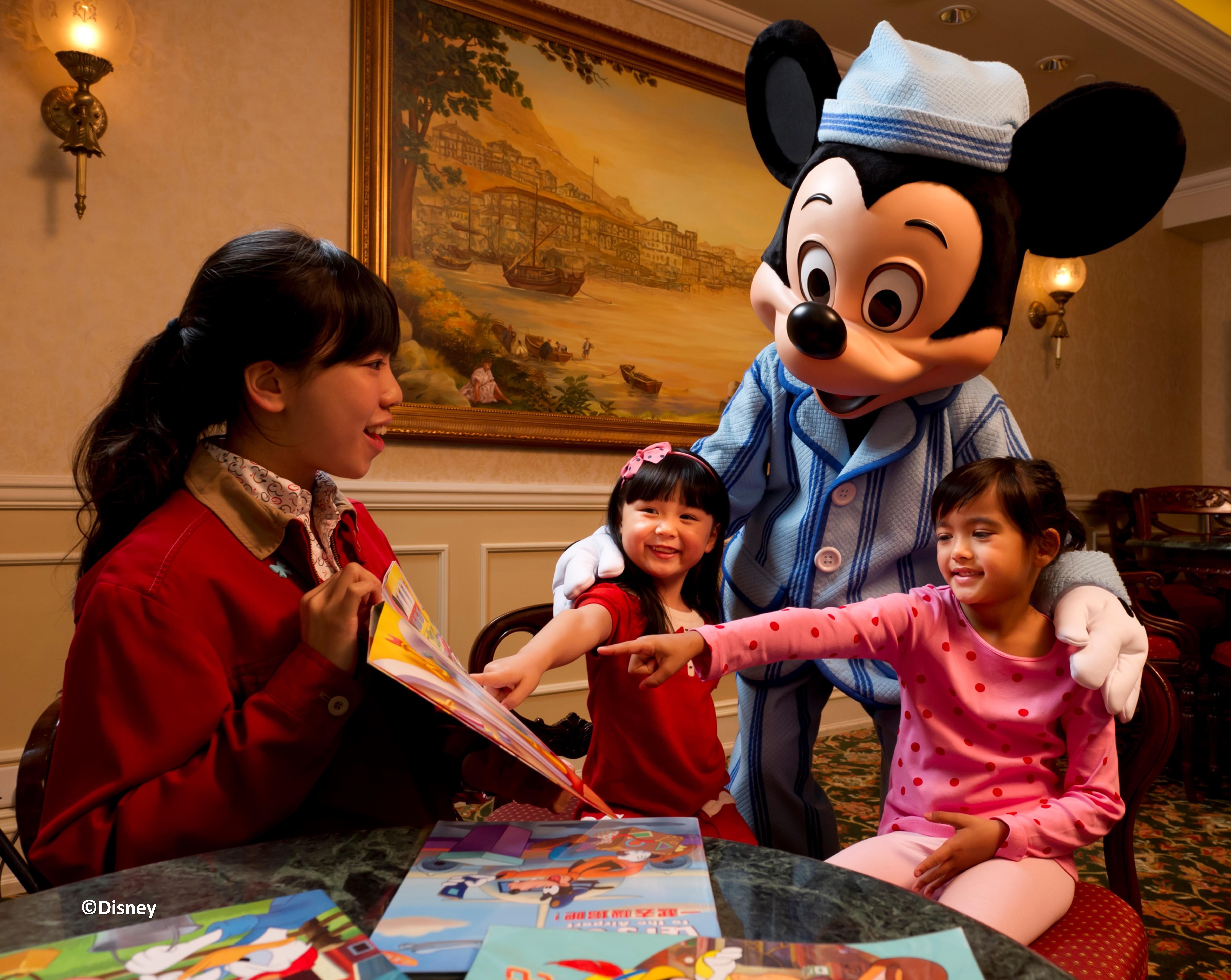 โรงแรม Hong Kong Disneyland 5*